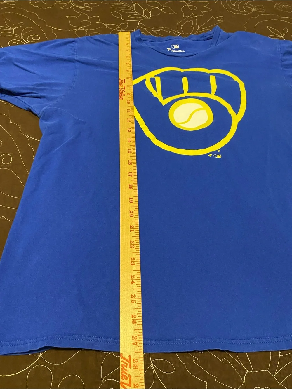 Milwaukee Brewers Men’s XL T-shirt - Picture 4 of 6